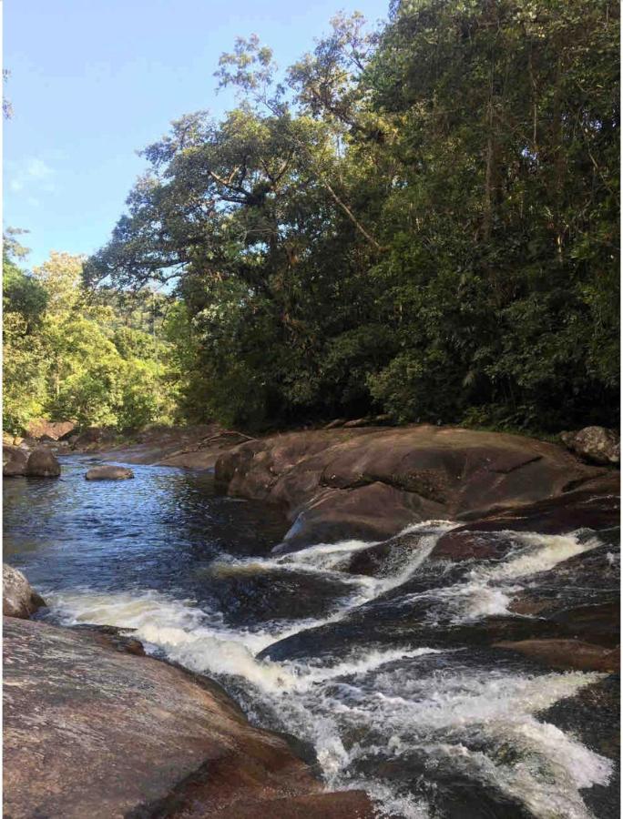 Cachoeira E Praia Em Ubatuba Eksteriør billede